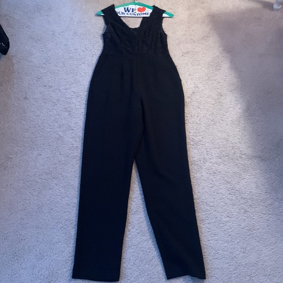 Jumpsuit - Picture 5 of 6
